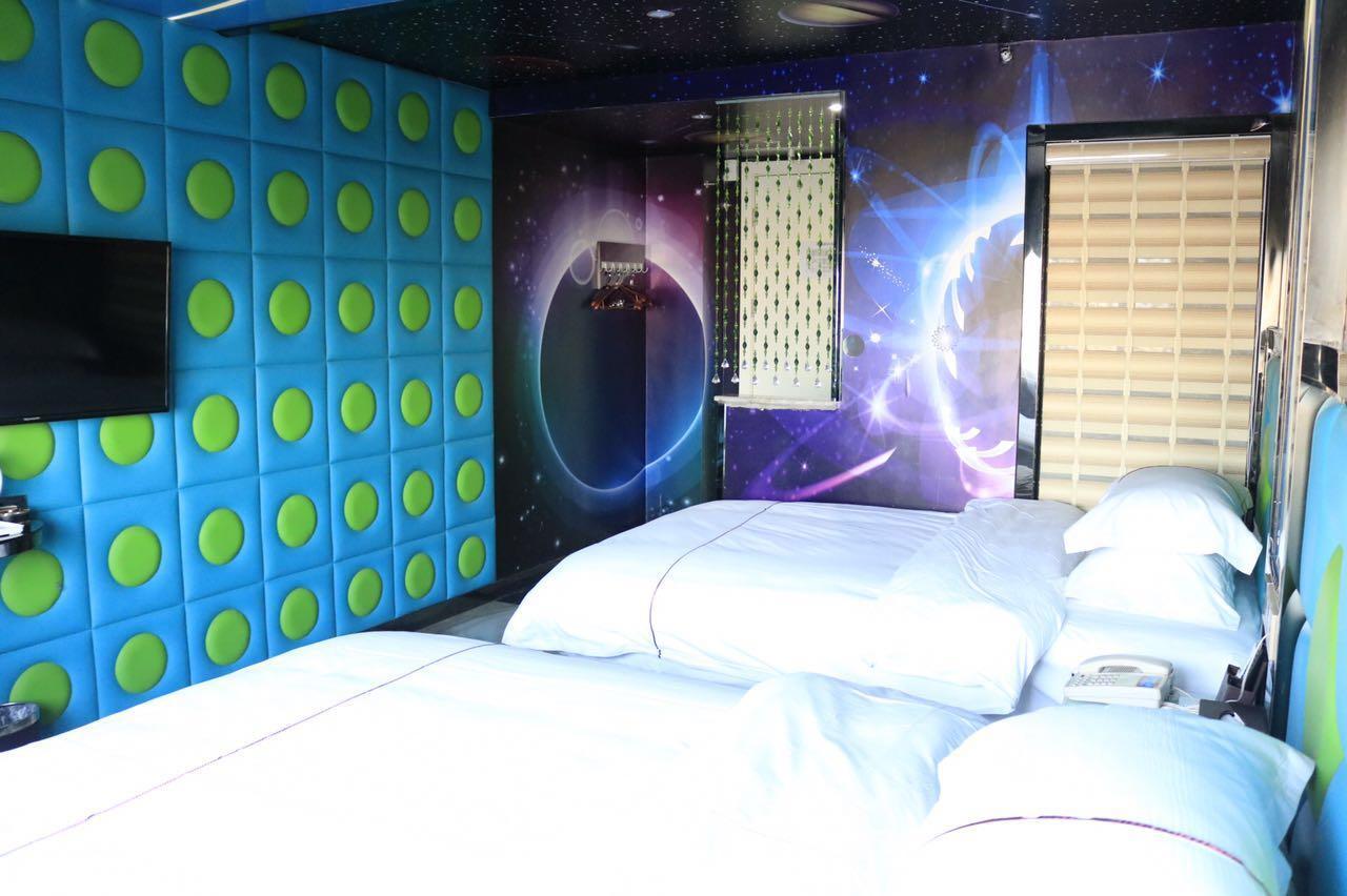 Ni Hang Hotel Sanghaj Kültér fotó